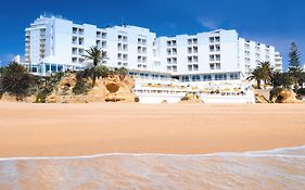 Holiday Inn Algarve - Armacao De Pera, An Ihg Hotel Exterior photo