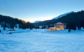 Th Madonna Di Campiglio | Golf Hotel Exterior photo