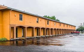 Rodeway Inn Amish Country Lancaster Exterior photo