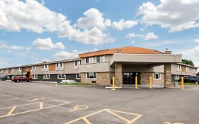 Quality Inn Madison West Near University Area Exterior photo