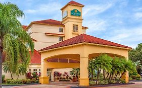 La Quinta By Wyndham Lakeland West Hotel Exterior photo