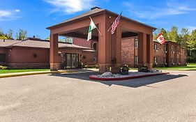 Quality Inn Petoskey-Harbor Springs Exterior photo