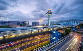 Crowne Plaza Changi Airport, An Ihg Hotel Singapore Exterior photo