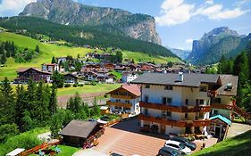 Hotel La Pineta Selva di Val Gardena Exterior photo