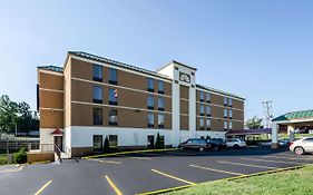 Quality Inn & Suites Wytheville Exterior photo