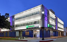 Holiday Inn Express Baton Rouge Downtown, An Ihg Hotel Exterior photo