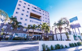 Crown Victoria Hotel Queretaro Exterior photo