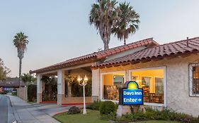 Days Inn By Wyndham Camarillo - Ventura Exterior photo