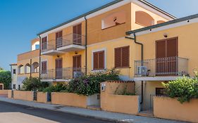 Residence Le Pavoncelle Santa Teresa Gallura Exterior photo