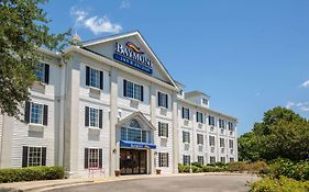 Baymont By Wyndham Lafayette Airport Hotel Exterior photo