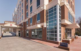 Hilton Garden Inn Falls Church Exterior photo