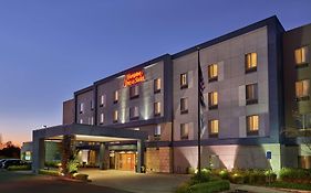 Hampton Inn And Suites Salem Exterior photo