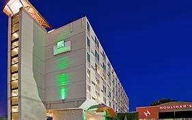 Holiday Inn At The Campus, An Ihg Hotel Manhattan Exterior photo