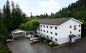 Super 8 By Wyndham Juneau Exterior photo