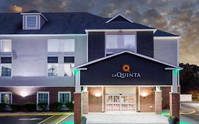 La Quinta By Wyndham Ely Hotel Exterior photo