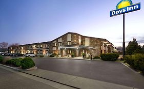 Days Inn By Wyndham Fort Collins Exterior photo