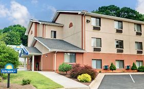 Days Inn By Wyndham Torrington Exterior photo