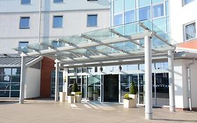 Holiday Inn Express Leigh - Sports Village, An Ihg Hotel Exterior photo