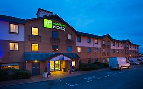 Holiday Inn Express Swansea East, An Ihg Hotel Exterior photo