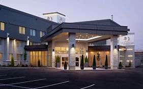 Doubletree By Hilton Montreal Airport Hotel Dorval Exterior photo