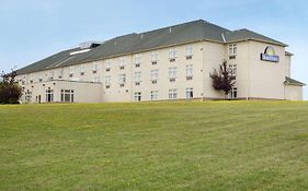 Days Inn By Wyndham Orillia Exterior photo