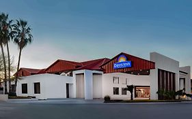 Days Inn By Wyndham Piedras Negras Exterior photo