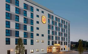 Super 8 By Wyndham Oberhausen Am Centro Hotel Exterior photo