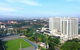 Pullman Bandung Grand Central Exterior photo