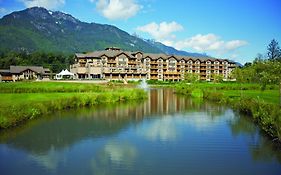 Executive Suites Hotel And Resort, Squamish Exterior photo