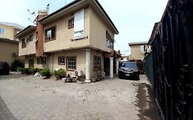 Cristabol Hotel Lekki Exterior photo