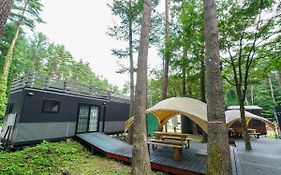 森と湖の楽園ｗorkshopｃampｒesort Hotel Fujikawaguchiko Exterior photo
