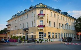 Hotel Europa Poprad Exterior photo