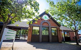 Campanile Milton Keynes - Fenny Stratford Hotel Exterior photo