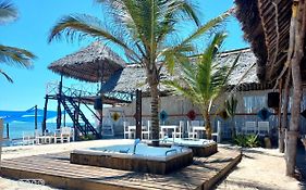 Luwa Beach&Suits Bed & Breakfast Watamu Exterior photo