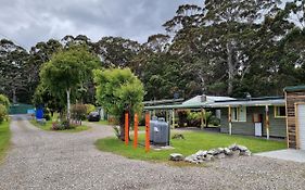 Strahan Backpackers Exterior photo