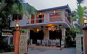 Manichan Guesthouse Luang Prabang Exterior photo