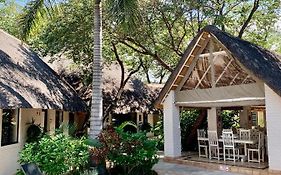 Pamarah Lodge Victoria Falls Exterior photo