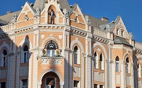 Queen Palace Hotel Novi Sad Exterior photo