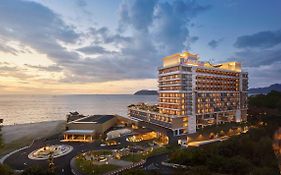 Parkroyal Langkawi Resort Pantai Cenang  Exterior photo