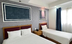 Holiday Suites Hotel & Spa Hanoi Exterior photo