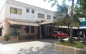 Dejavu Hotel Coimbatore Exterior photo