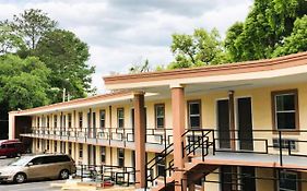 Oyo Hotel Tallahassee Downtown Exterior photo