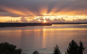 180º Puget Sound View Hotel Fox Island Exterior photo