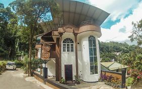 Kandy Forest Villa Hotel Exterior photo