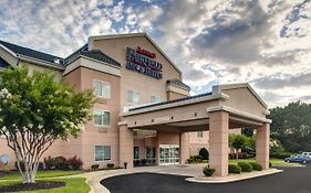 Fairfield Inn And Suites By Marriott Emporia I-95 Exterior photo