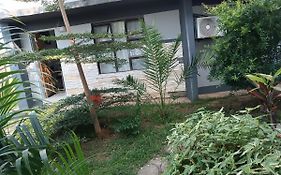 Shalakwe Hills-Inn Guesthouse Kasane Exterior photo