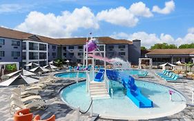 Courtyard By Marriott Orlando Lake Buena Vista At Vista Centre Exterior photo