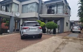 Home Feeling Guesthouse Port Shepstone Exterior photo