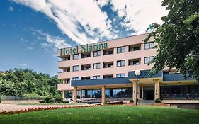 A Hoteli - Hotel Slatina Vrnjacka Banja Exterior photo