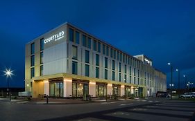 Courtyard By Marriott Inverness Airport Hotel Exterior photo